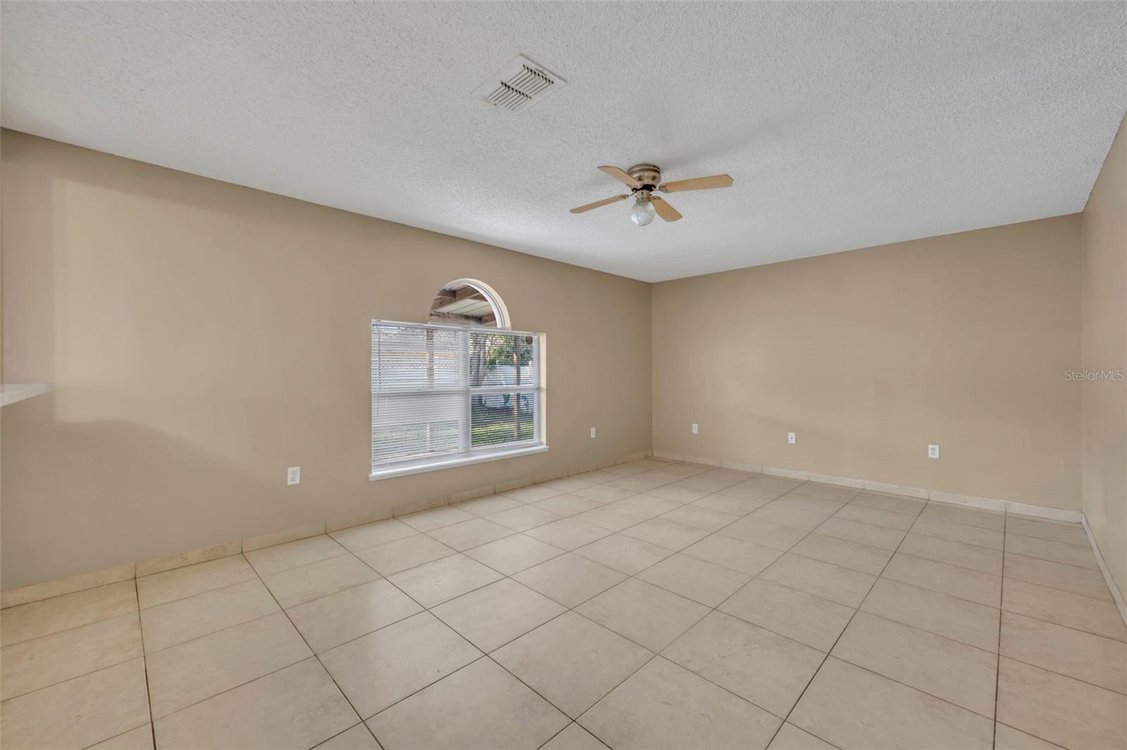 204 CANTERBURY CT, KISSIMMEE, FL, 34758