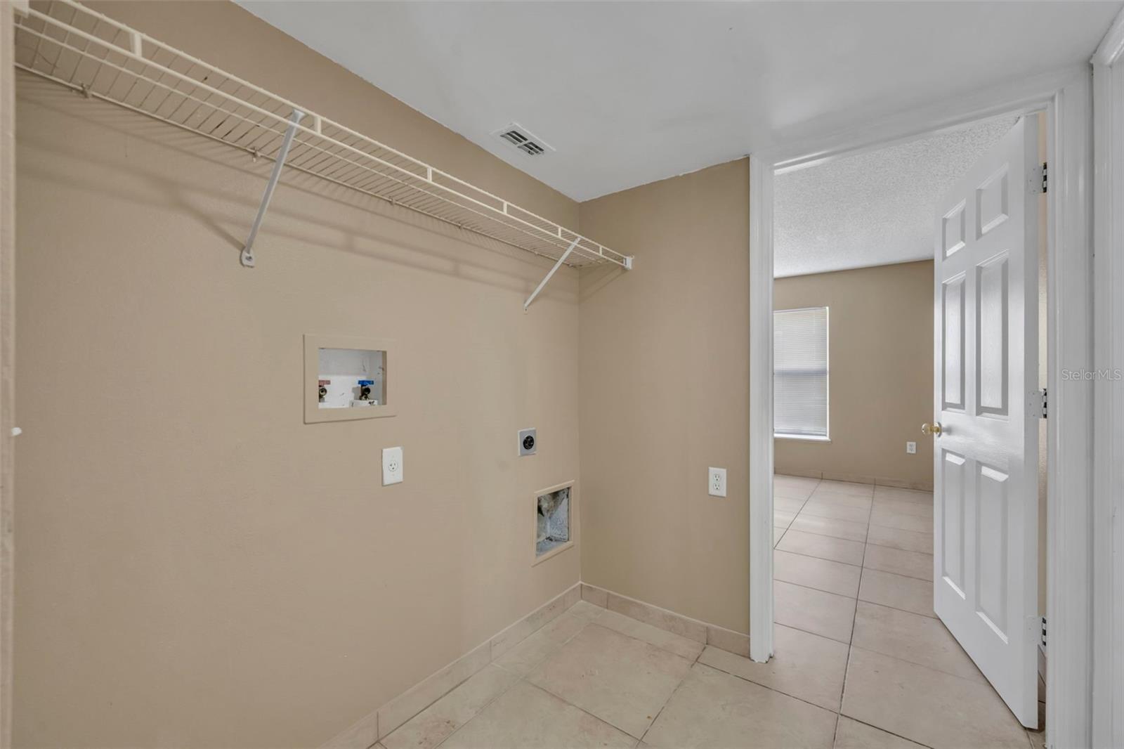 204 CANTERBURY CT, KISSIMMEE, FL, 34758