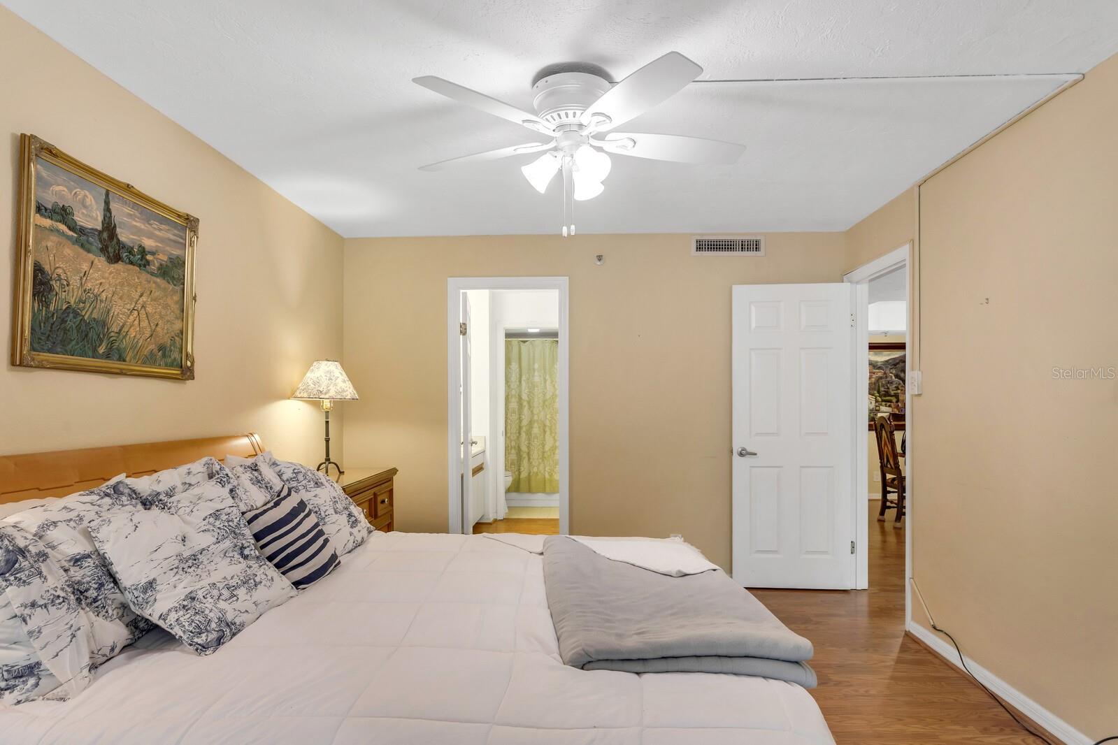 3211 W SWANN AVE #204, TAMPA, FL, 33609