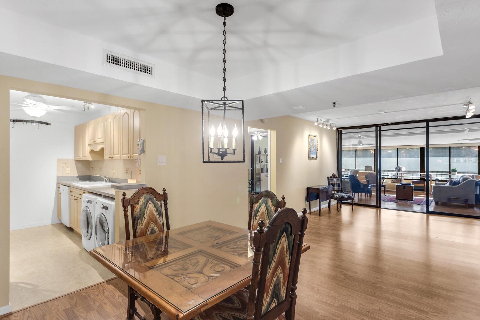 3211 W SWANN AVE #204, TAMPA, FL, 33609