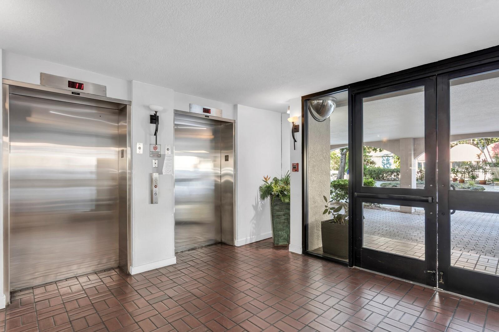 3211 W SWANN AVE #204, TAMPA, FL, 33609