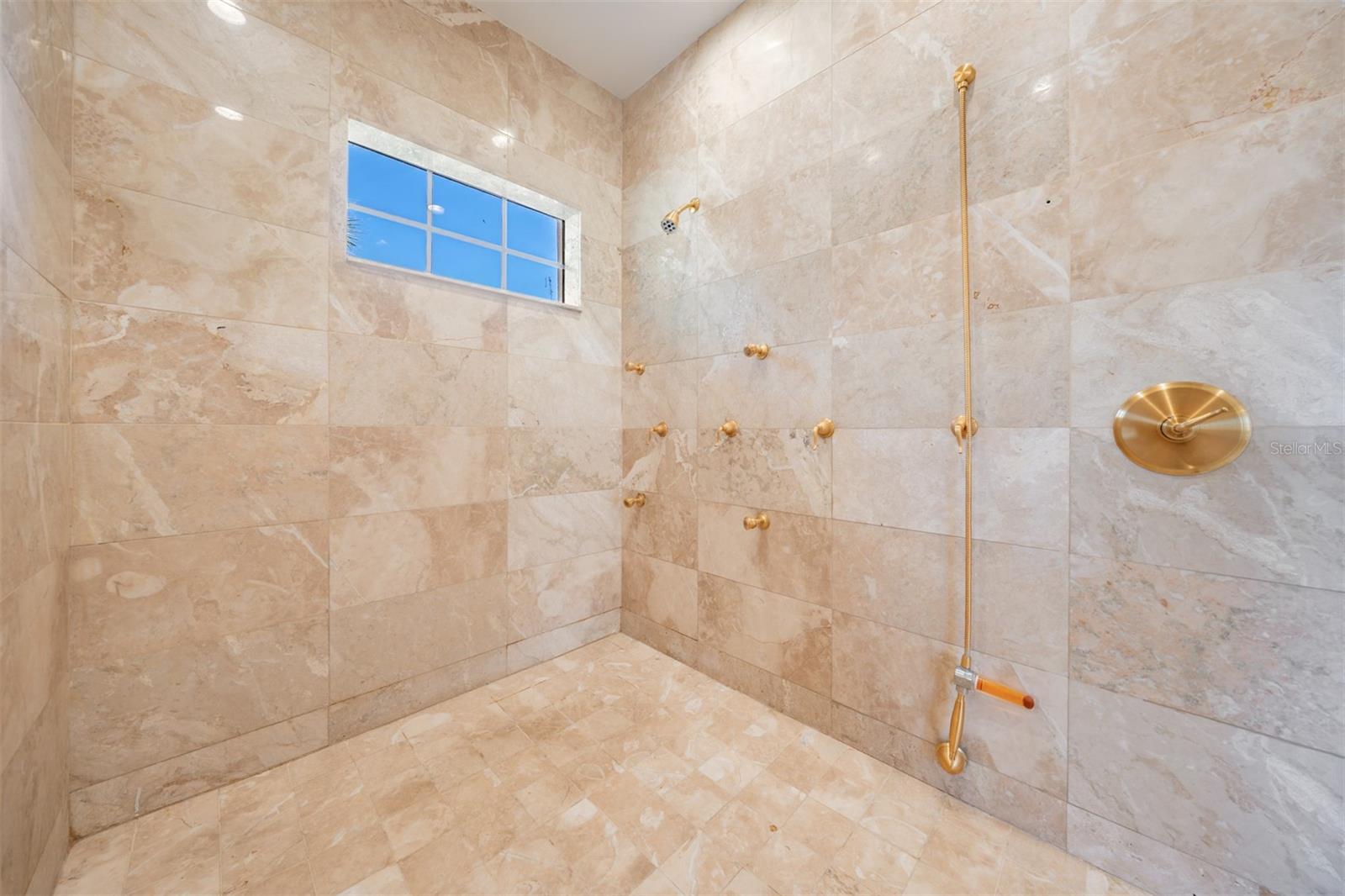 420 S ROYAL POINCIANA DR, TAMPA, FL, 33609