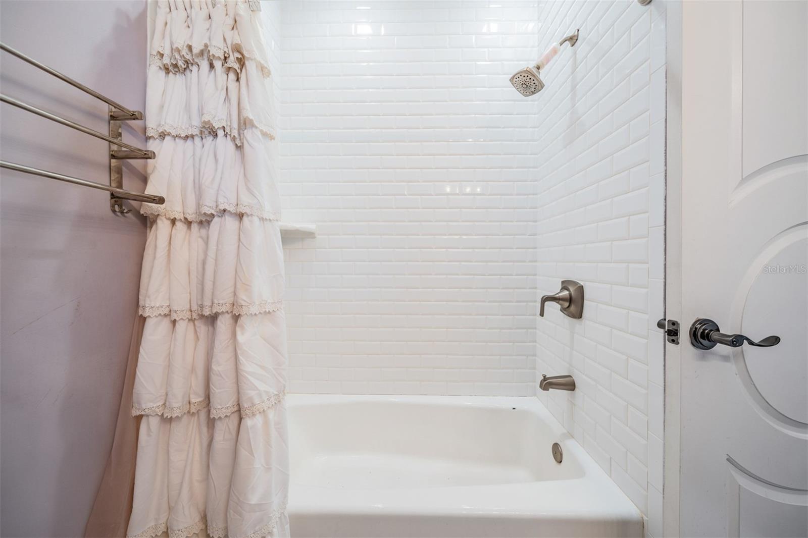 420 S ROYAL POINCIANA DR, TAMPA, FL, 33609