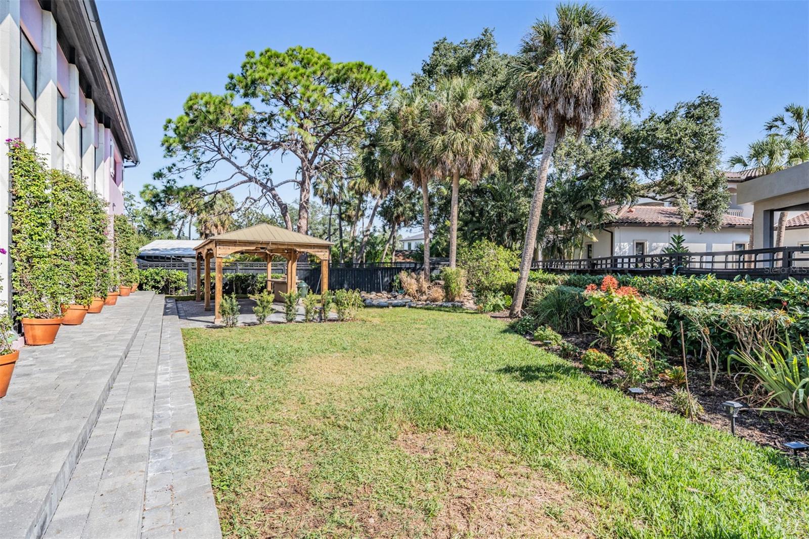 420 S ROYAL POINCIANA DR, TAMPA, FL, 33609