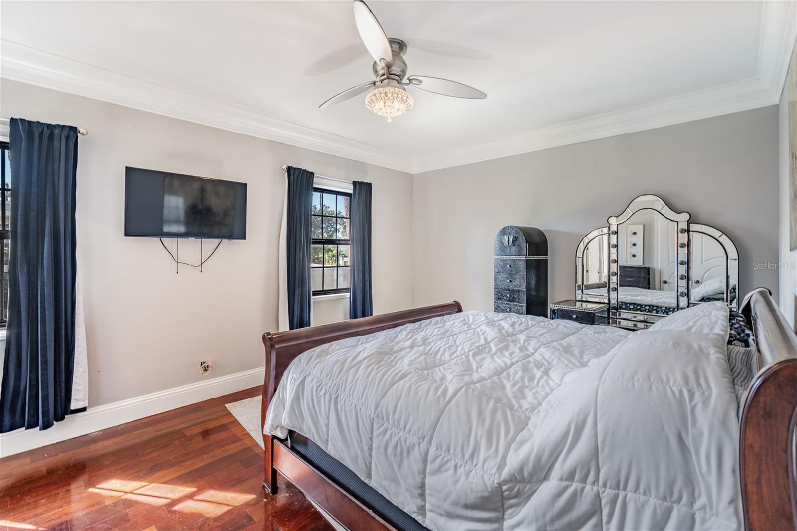 420 S ROYAL POINCIANA DR, TAMPA, FL, 33609