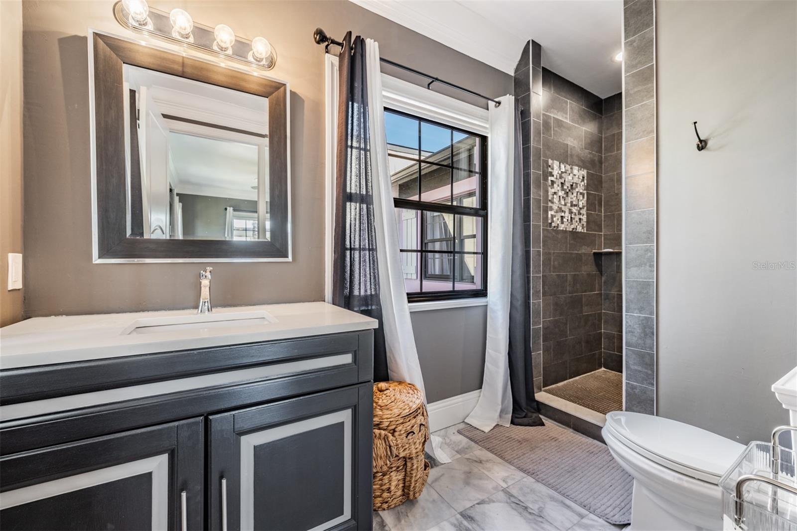 420 S ROYAL POINCIANA DR, TAMPA, FL, 33609