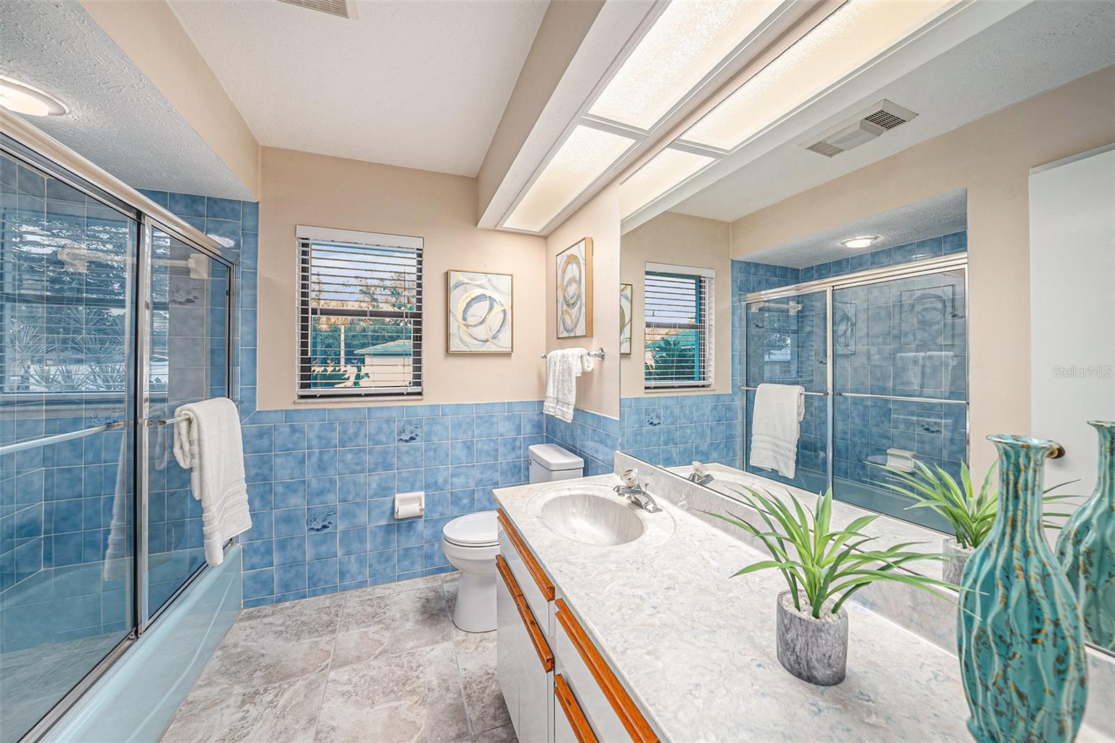 35019 DOLPHIN LAKE DR, ZEPHYRHILLS, FL, 33541