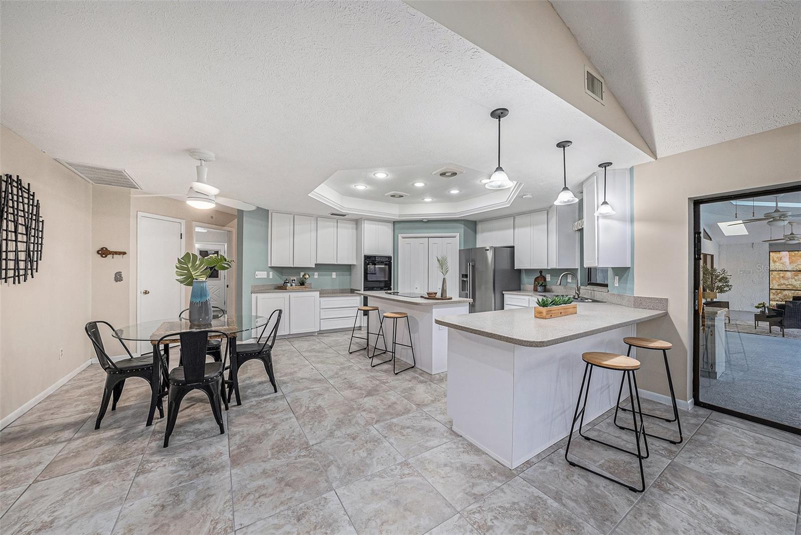 35019 DOLPHIN LAKE DR, ZEPHYRHILLS, FL, 33541