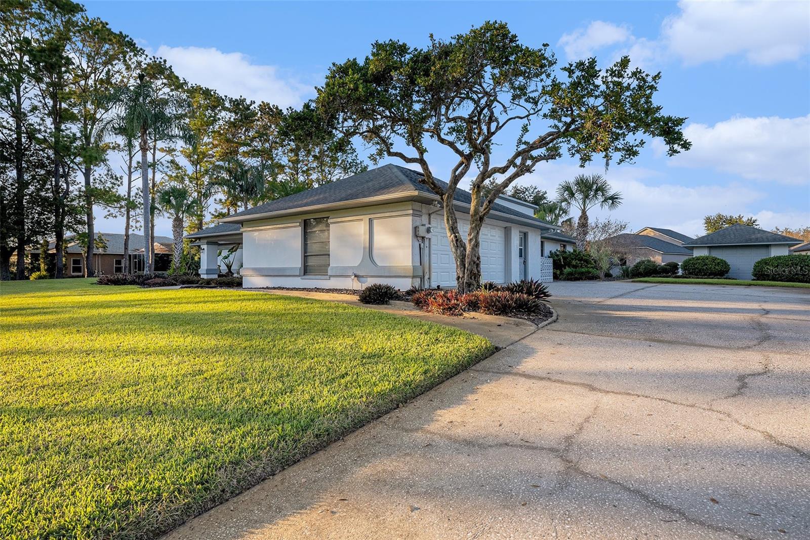 35019 DOLPHIN LAKE DR, ZEPHYRHILLS, FL, 33541