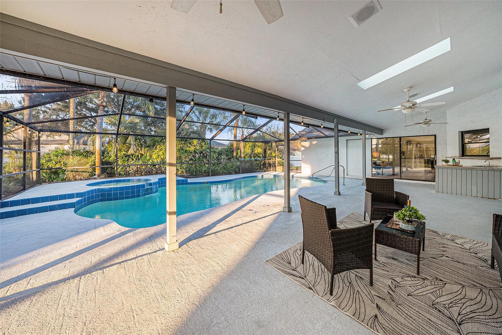 35019 DOLPHIN LAKE DR, ZEPHYRHILLS, FL, 33541