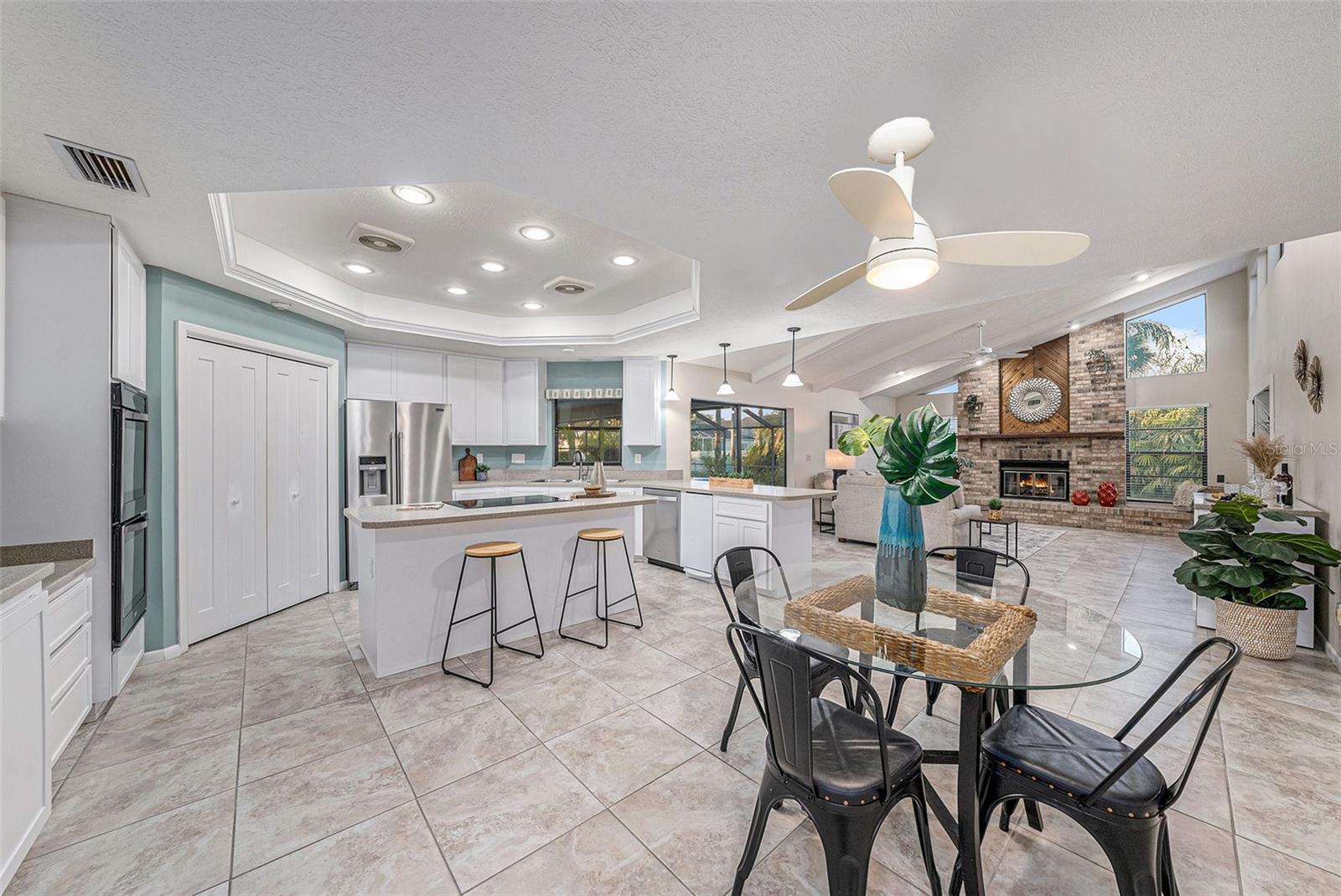 35019 DOLPHIN LAKE DR, ZEPHYRHILLS, FL, 33541