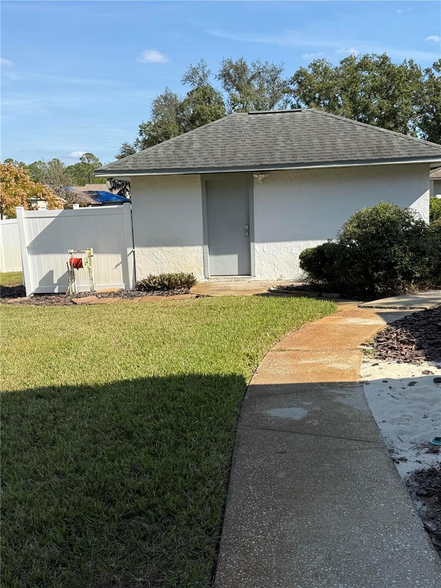 35019 DOLPHIN LAKE DR, ZEPHYRHILLS, FL, 33541