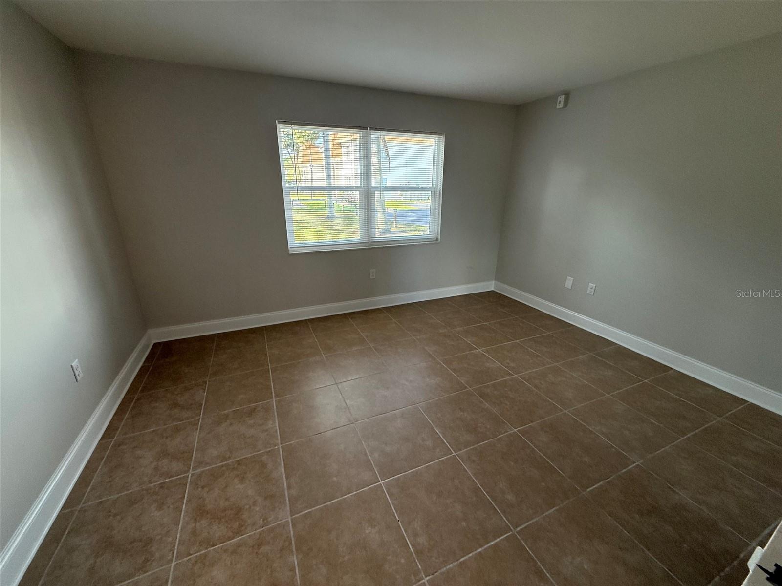 TB8449817 Property Photo