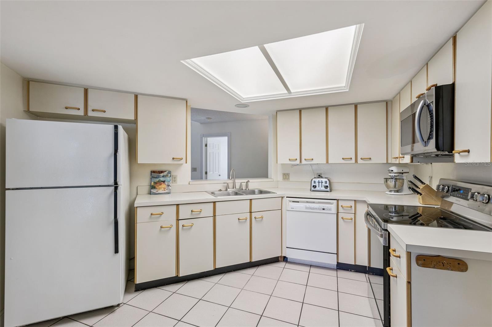 300 N SHADOWBAY BLVD #204, LONGWOOD, FL, 32779