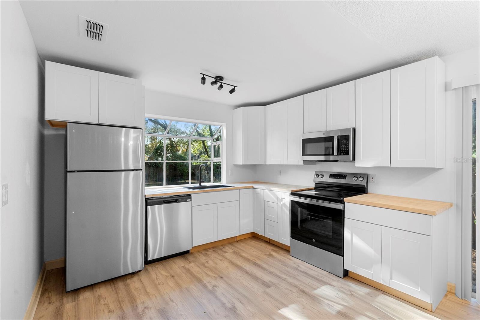 1760 SADDLEBACK RIDGE RD, APOPKA, FL, 32703