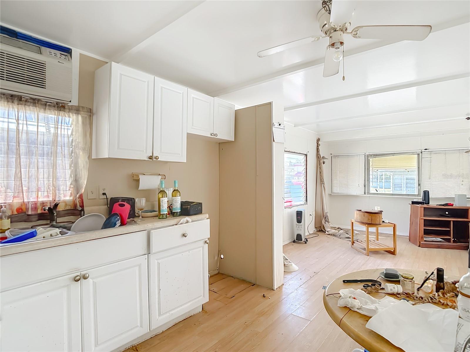 TB8449832 Property Photo