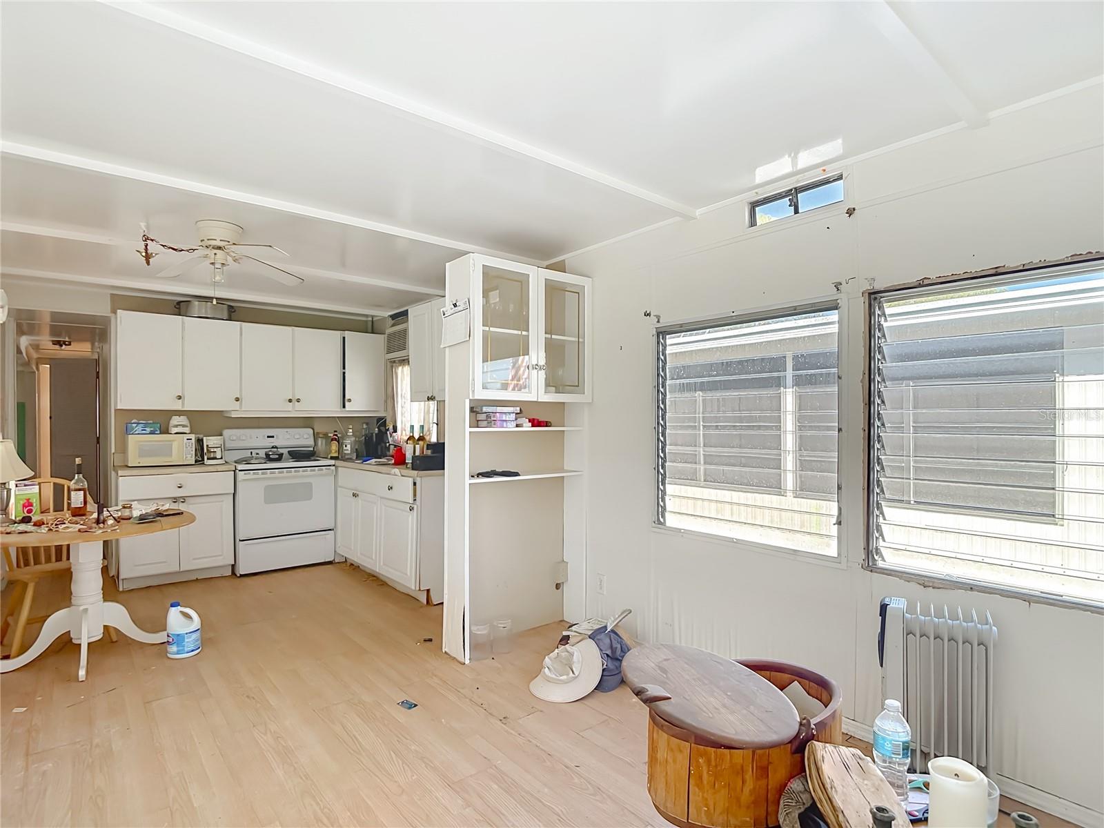 TB8449832 Property Photo