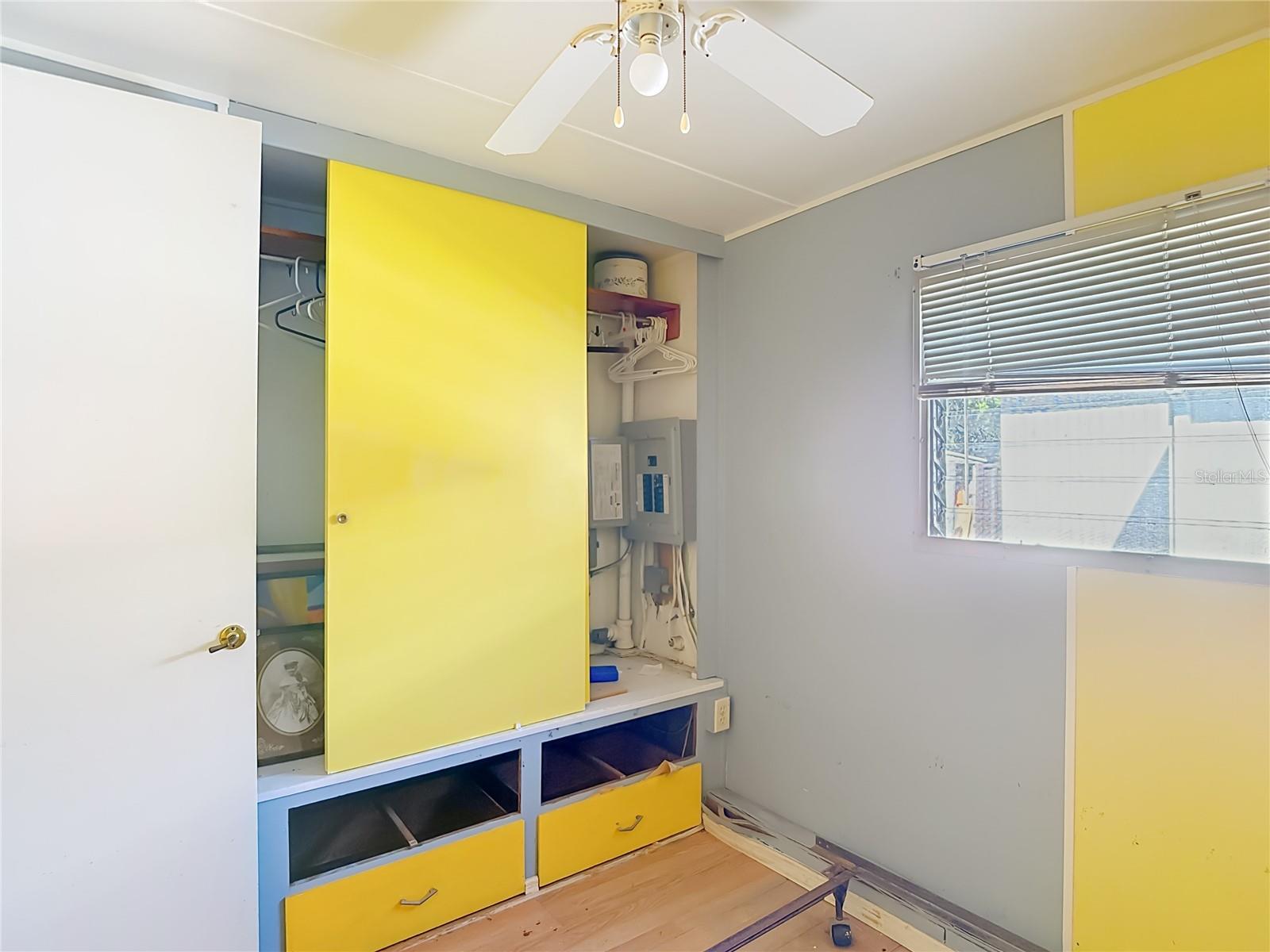 TB8449832 Property Photo