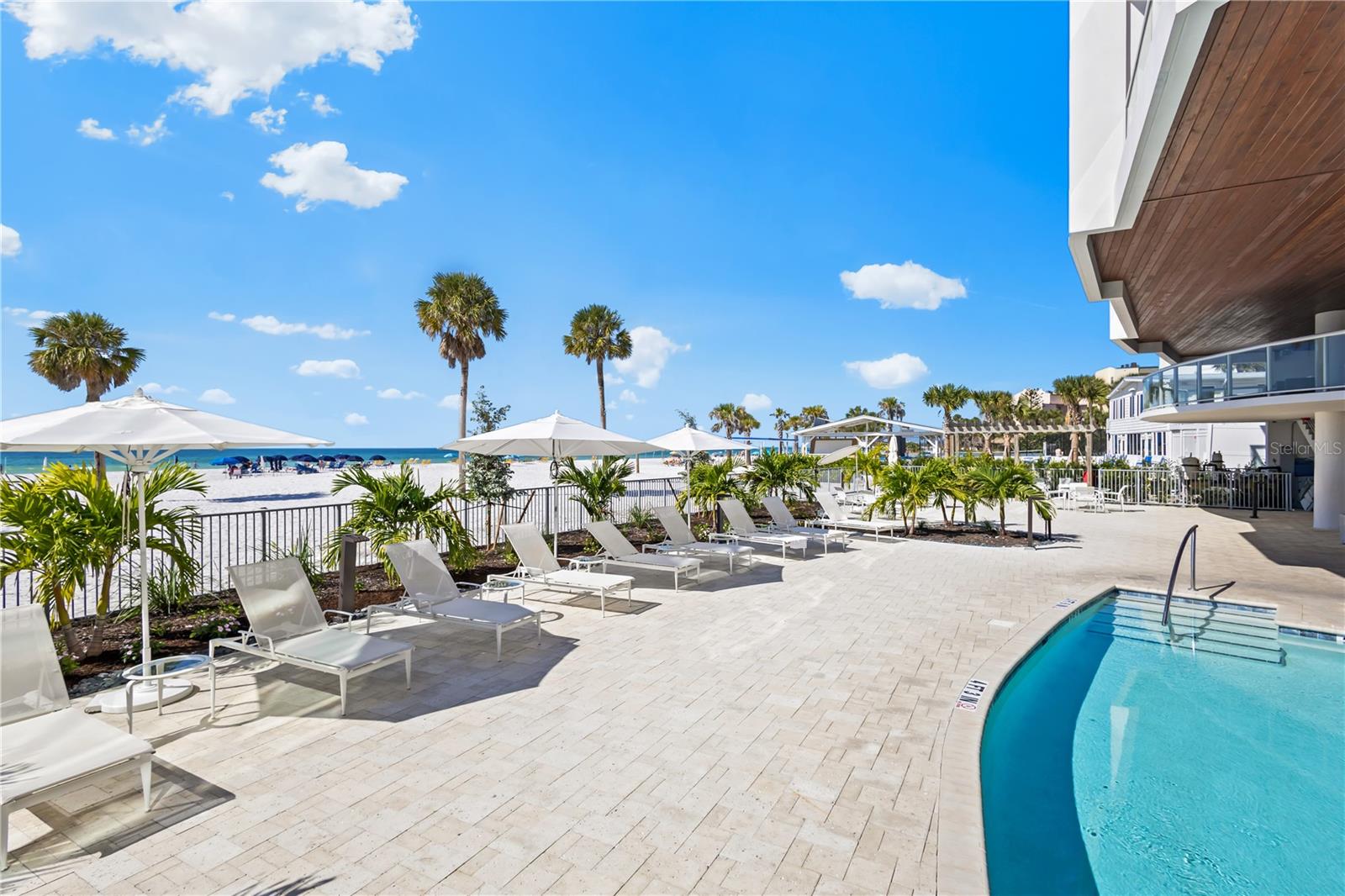 A4672742 Property Photo