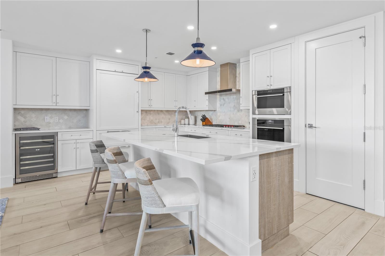 A4672742 Property Photo