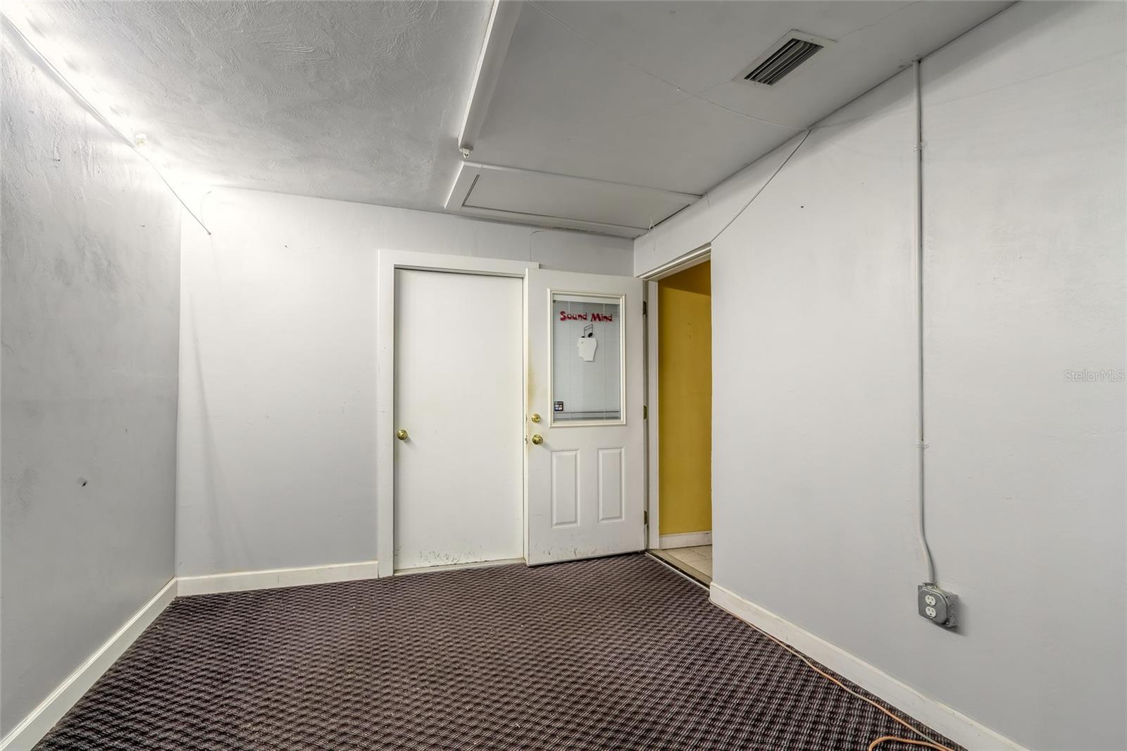 529 RIDGEWOOD AVE, DAYTONA BEACH, FL, 32117