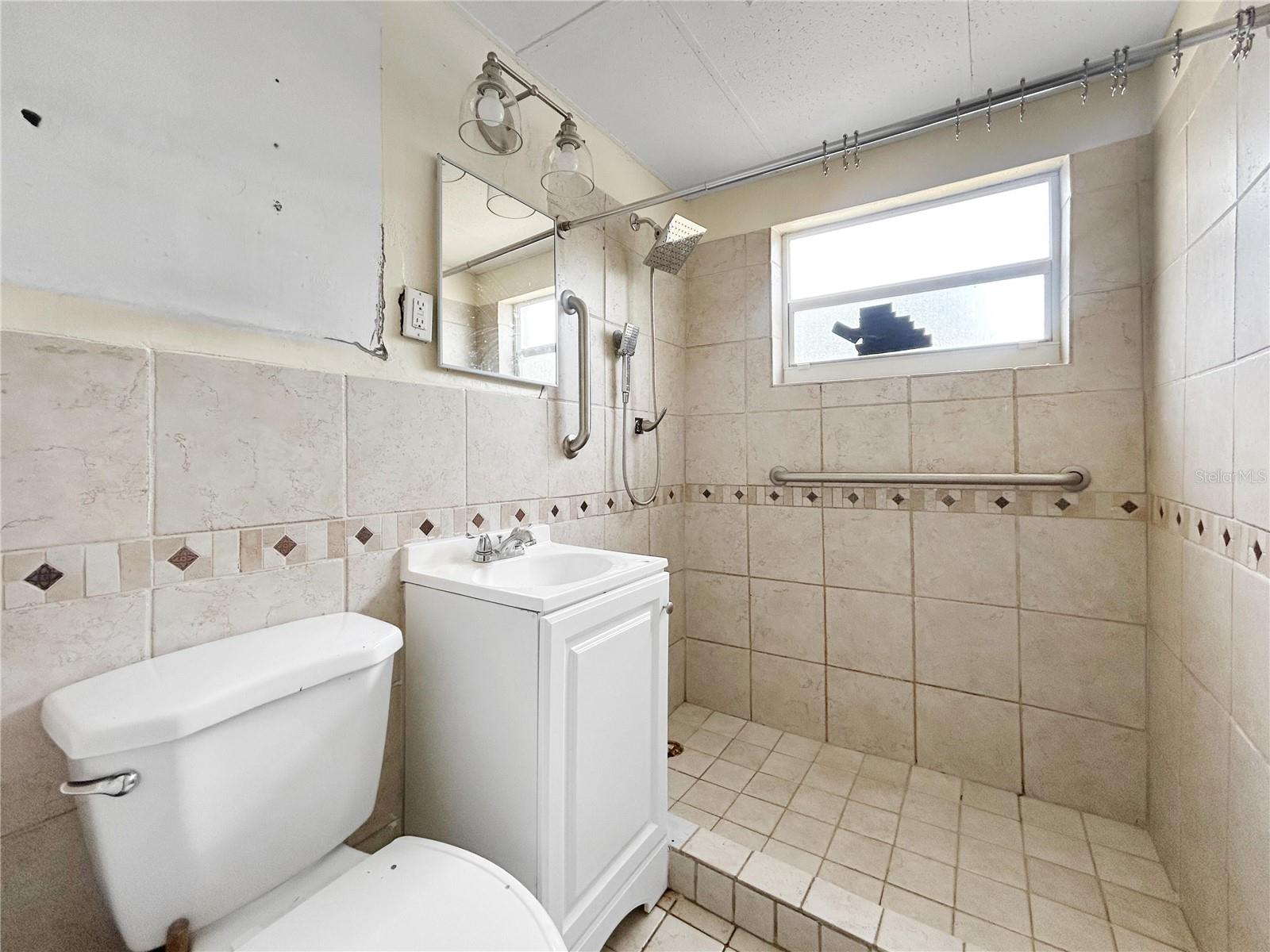 404 DUNN DR NE, PORT CHARLOTTE, FL, 33952