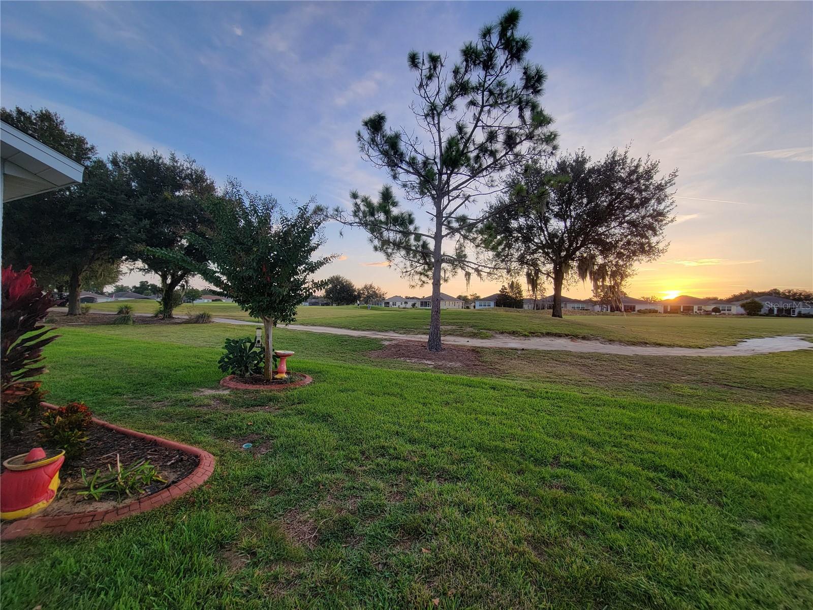 27343 ROANOKE DR, LEESBURG, FL, 34748