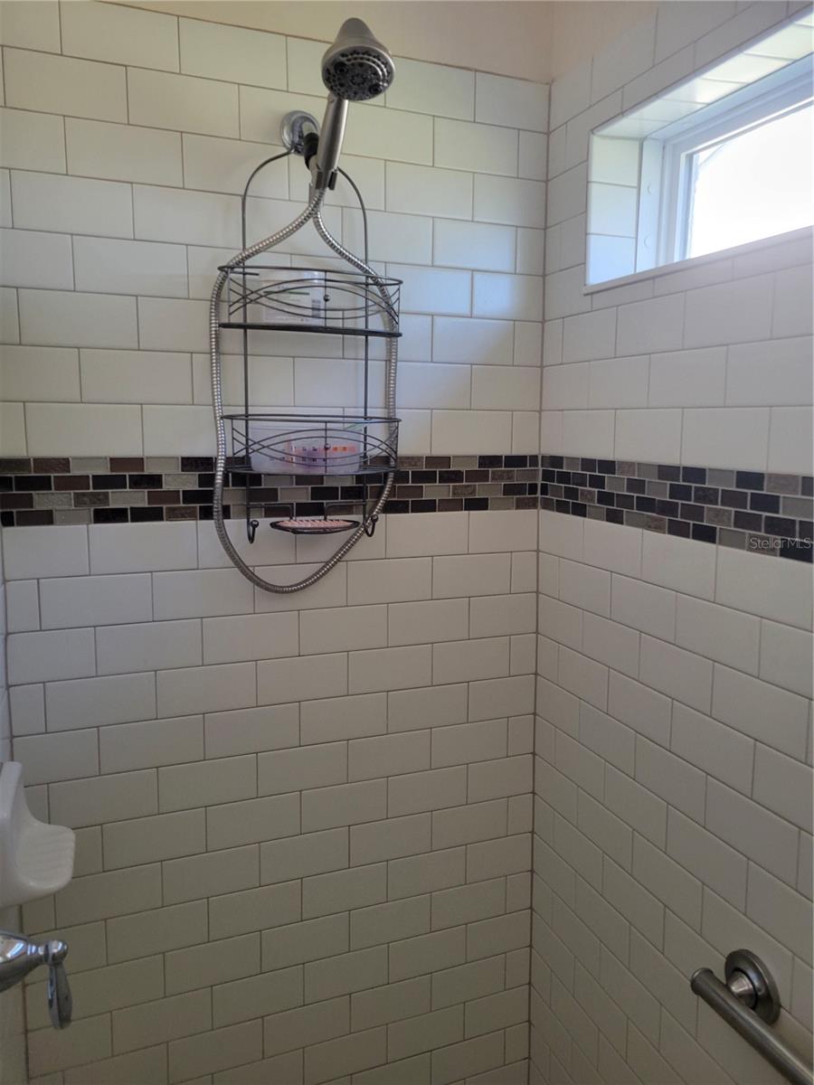 27343 ROANOKE DR, LEESBURG, FL, 34748