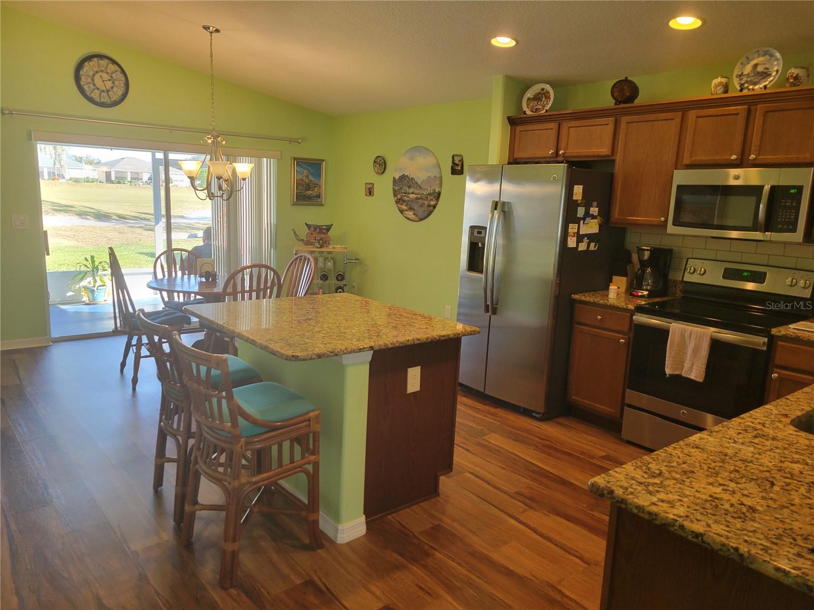 27343 ROANOKE DR, LEESBURG, FL, 34748