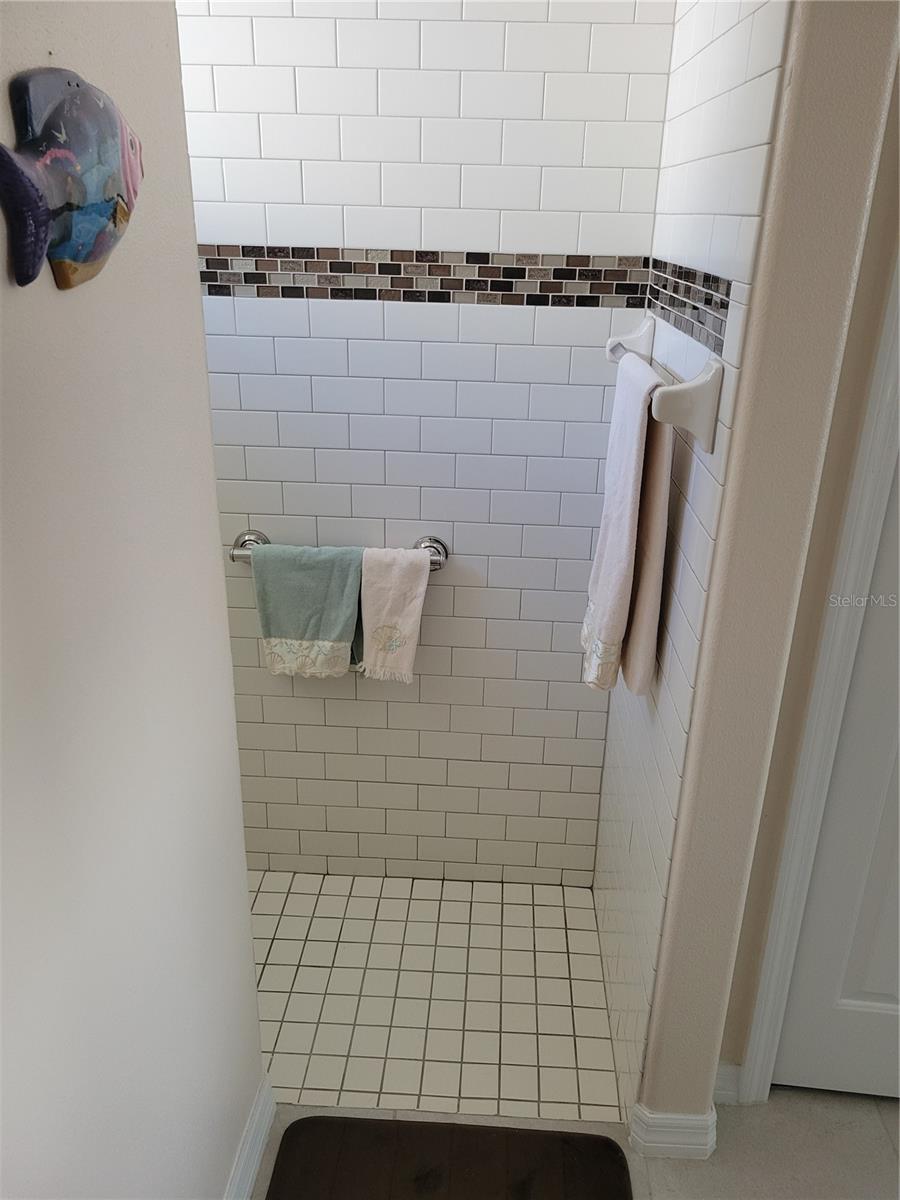 27343 ROANOKE DR, LEESBURG, FL, 34748