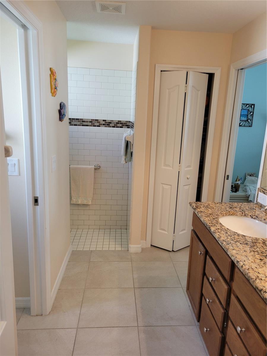 27343 ROANOKE DR, LEESBURG, FL, 34748