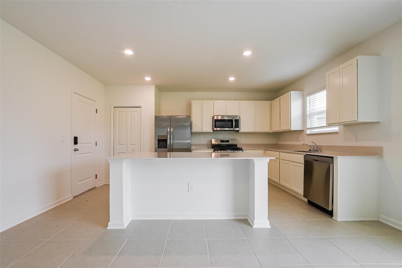 7621 GEMSTONE ST, GROVELAND, FL, 34736