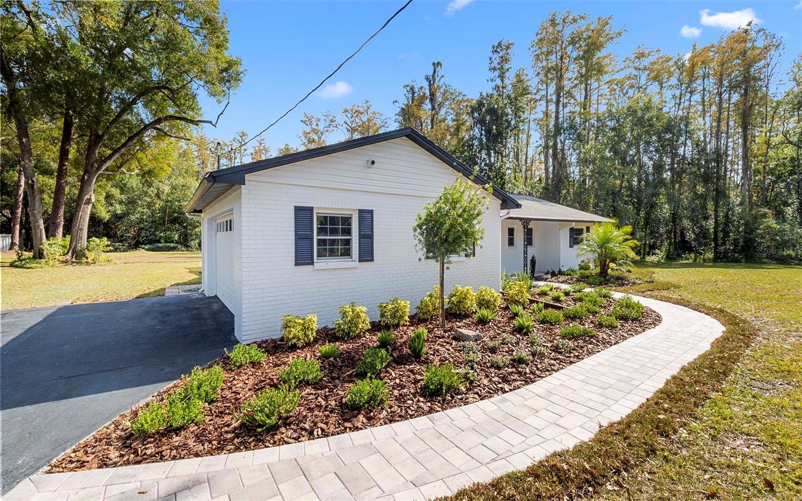 11201 HIDDEN VALLEY DR, TAMPA, FL, 33618