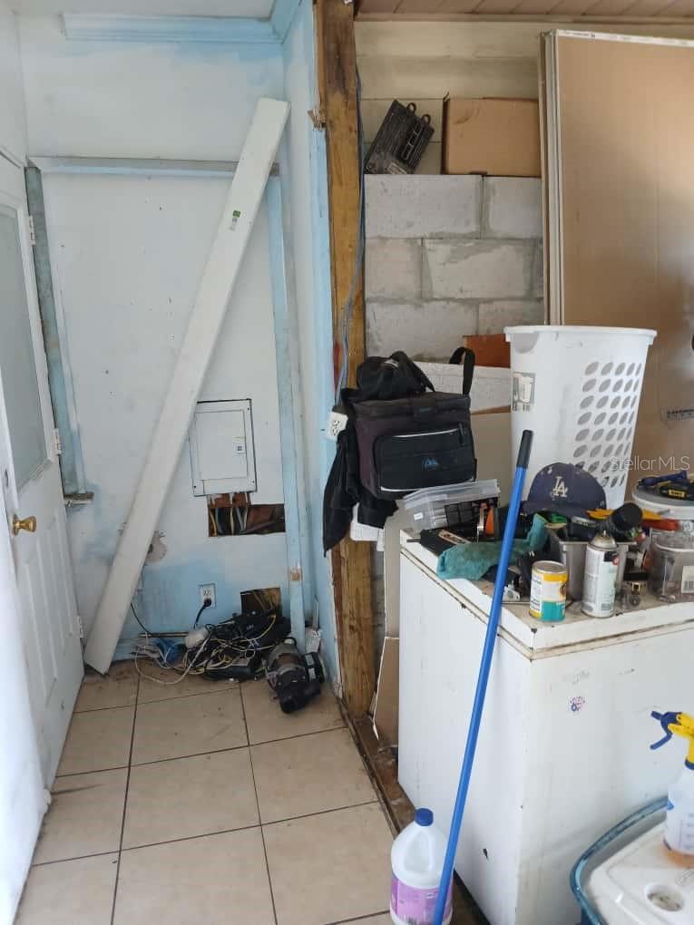 1705 W POWHATAN AVE, TAMPA, FL, 33603