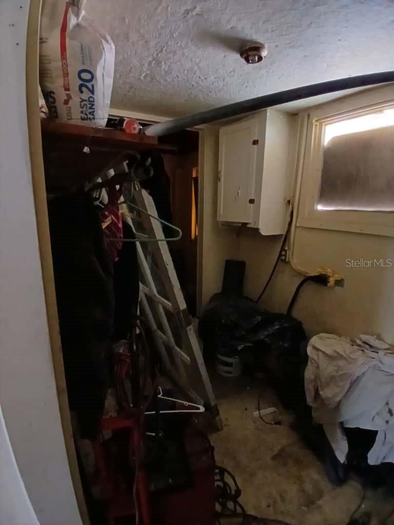 1705 W POWHATAN AVE, TAMPA, FL, 33603