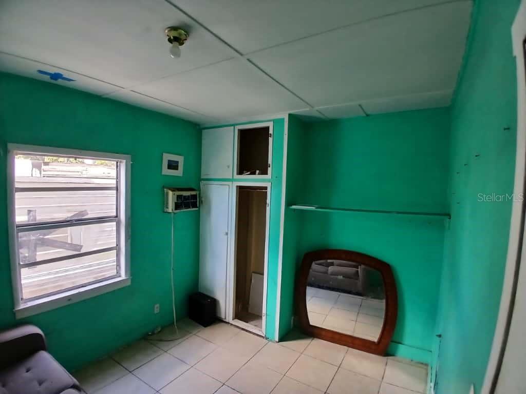 1705 W POWHATAN AVE, TAMPA, FL, 33603