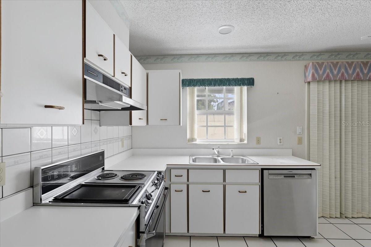 30 MEDFORD DR, PALM COAST, FL, 32137