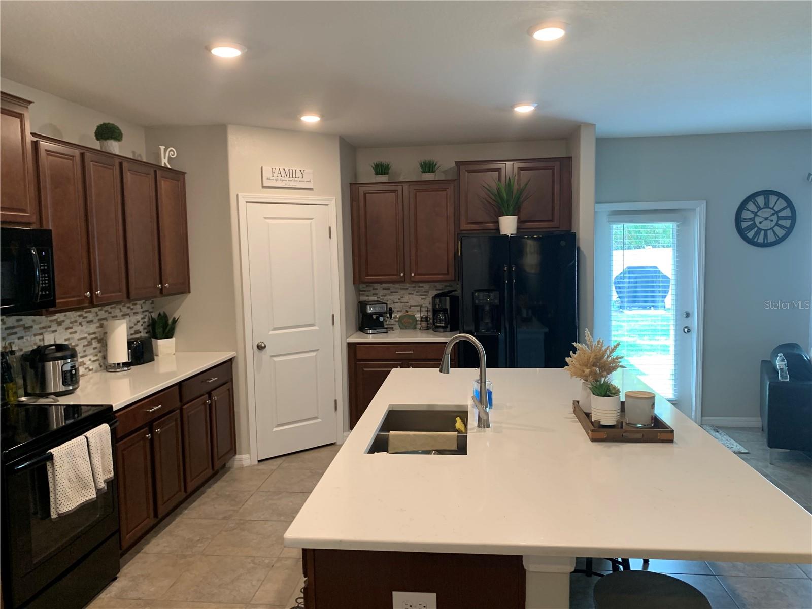 10460 CARLOWAY HILLS DR, WIMAUMA, FL, 33598