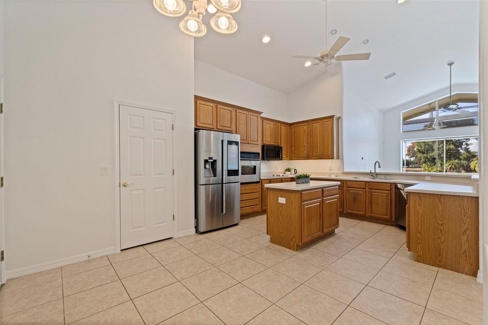 10738 BANFIELD DR, RIVERVIEW, FL, 33579