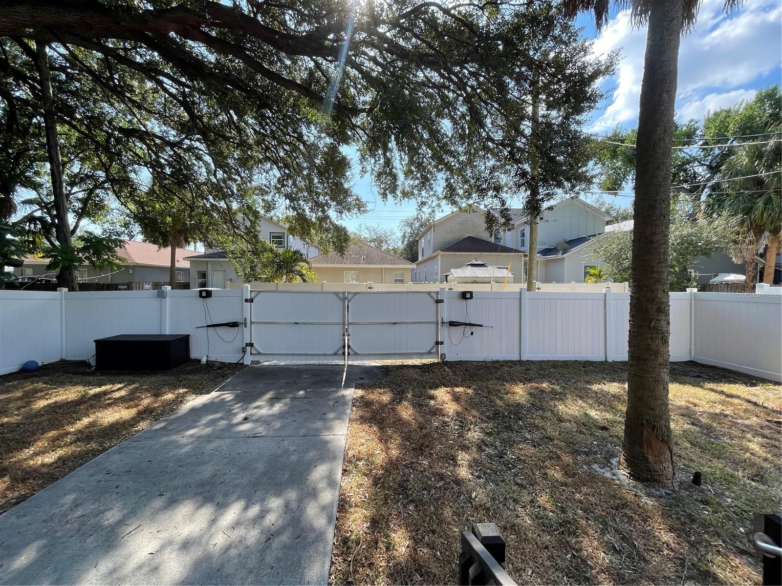 1932 W SPRUCE ST, TAMPA, FL, 33607