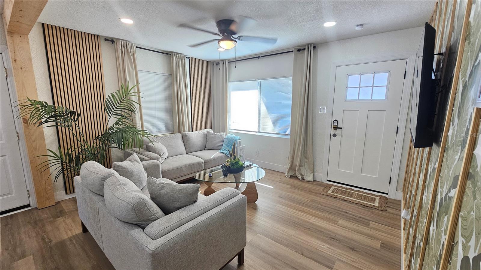 3011 W SPRUCE ST, TAMPA, FL, 33607