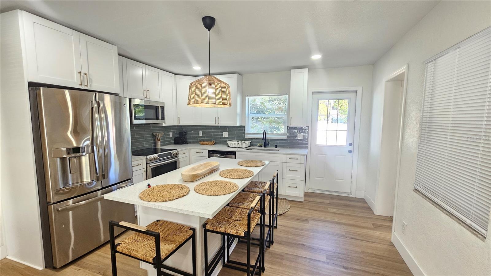 3011 W SPRUCE ST, TAMPA, FL, 33607