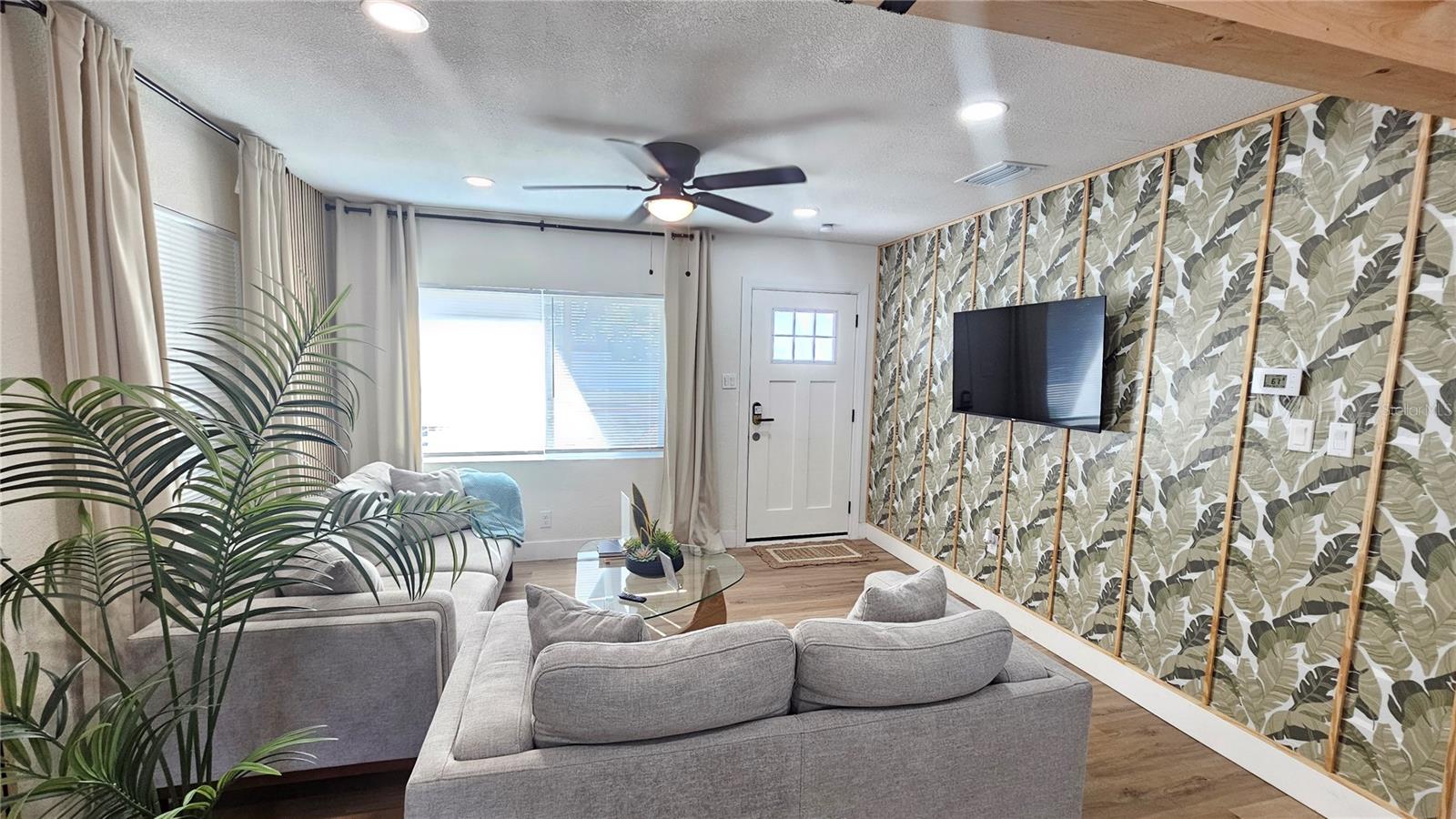 3011 W SPRUCE ST, TAMPA, FL, 33607