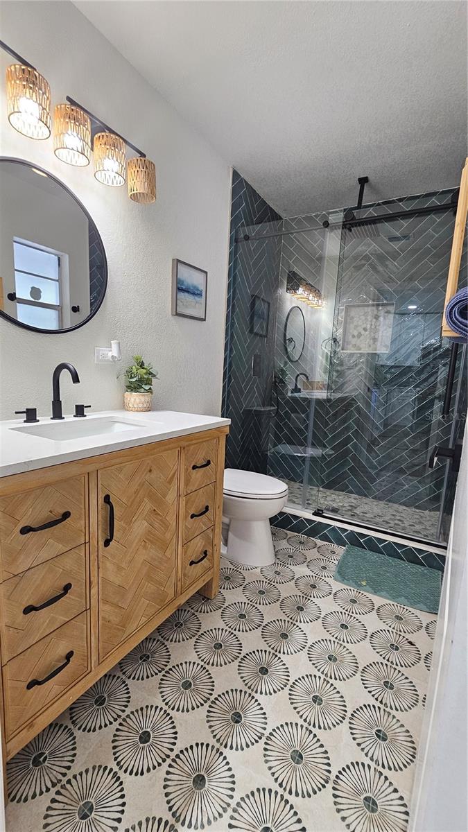 3011 W SPRUCE ST, TAMPA, FL, 33607