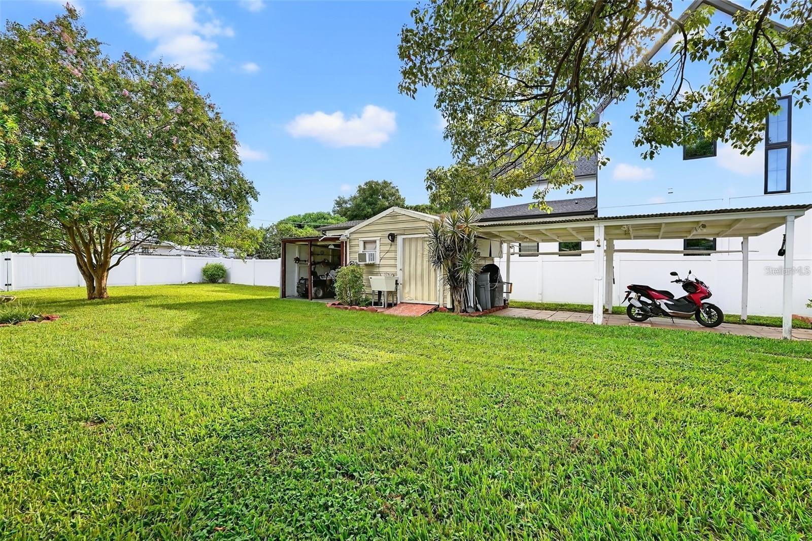 1106 W PENINSULAR ST, TAMPA, FL, 33603