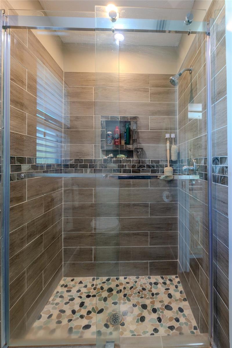 5206 18TH AVE E, BRADENTON, FL, 34208