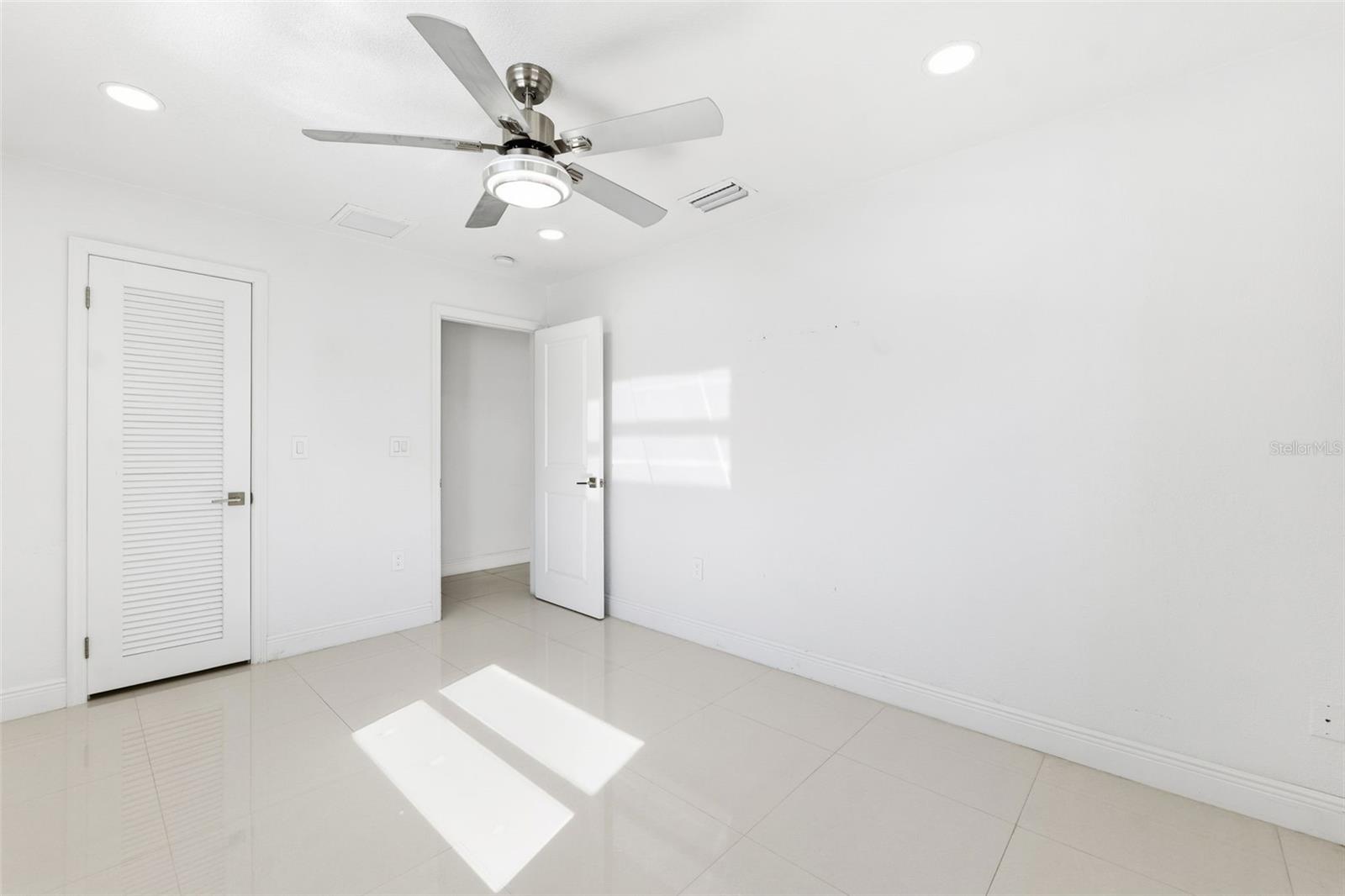 6488 30TH AVE N, ST PETERSBURG, FL, 33710