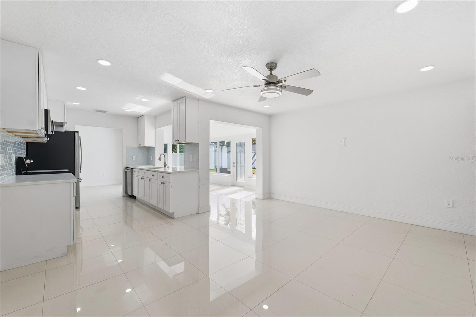 6488 30TH AVE N, ST PETERSBURG, FL, 33710