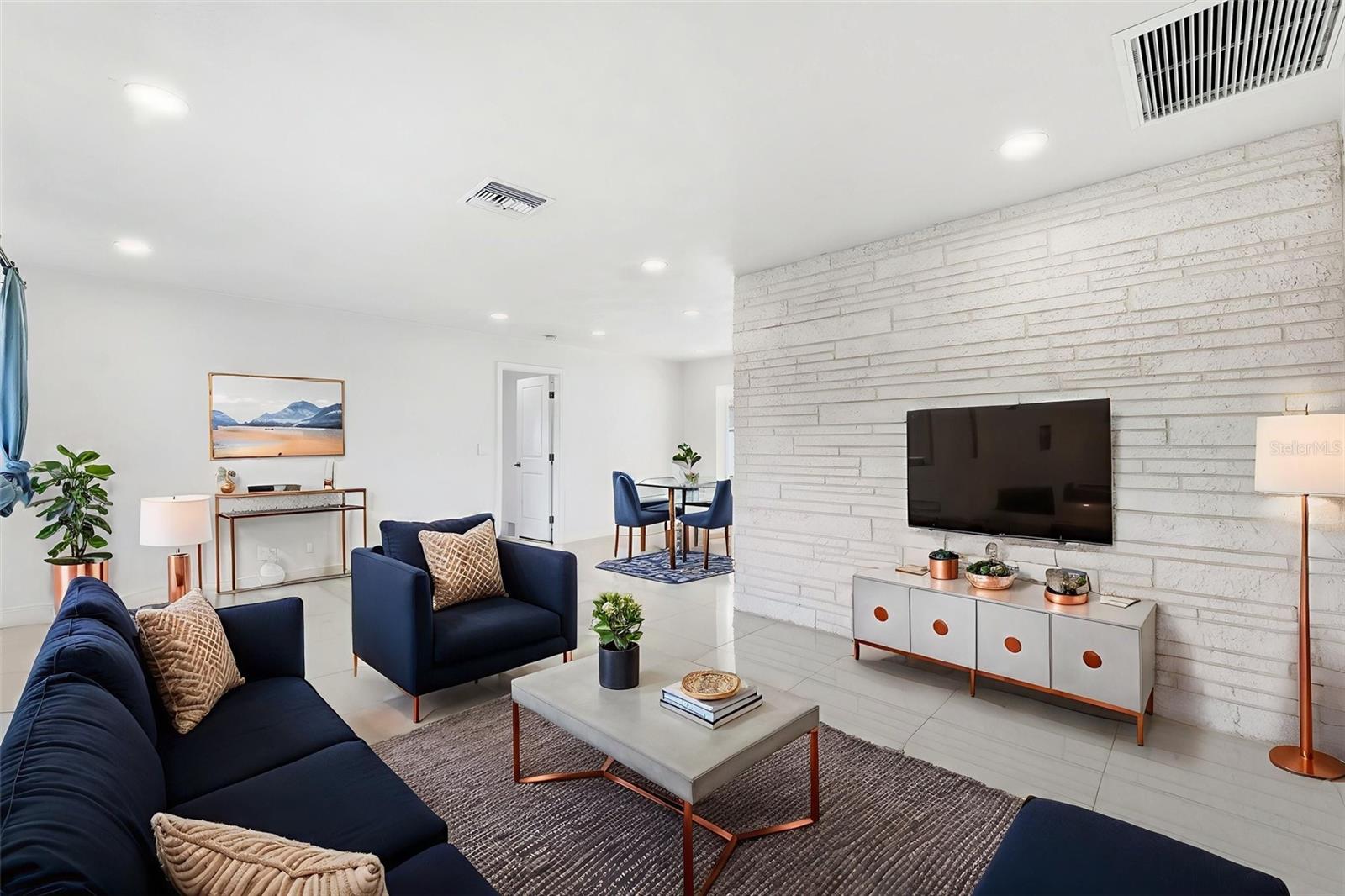 6488 30TH AVE N, ST PETERSBURG, FL, 33710