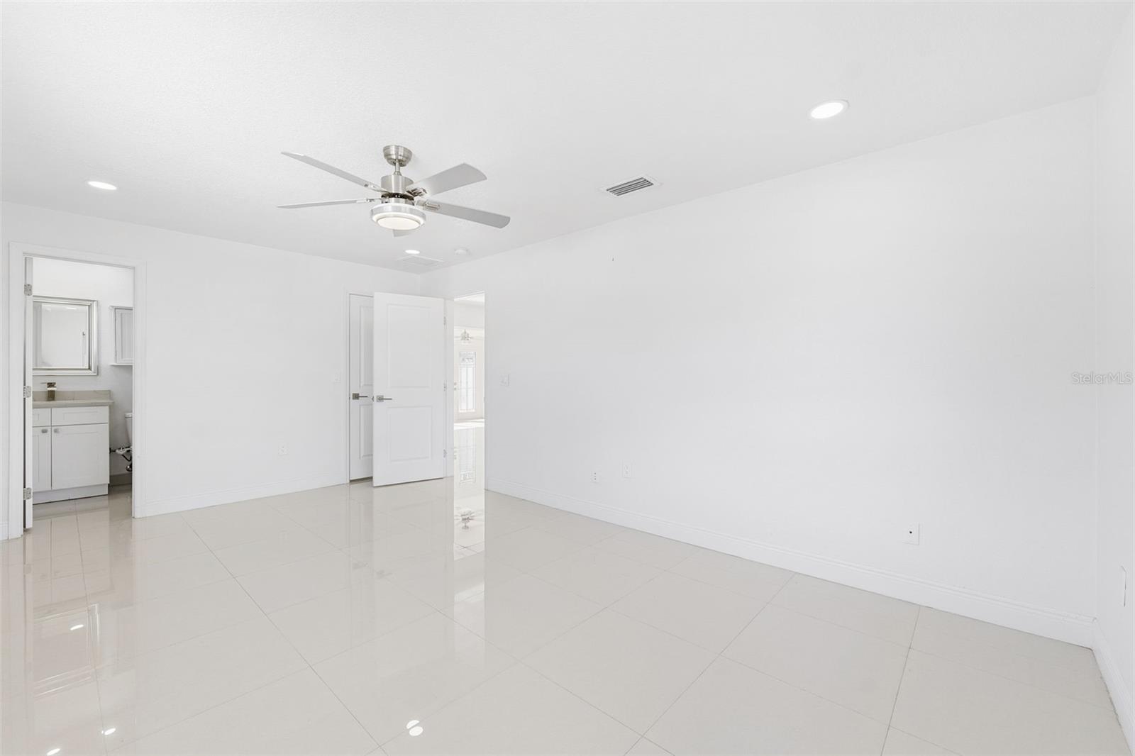 6488 30TH AVE N, ST PETERSBURG, FL, 33710